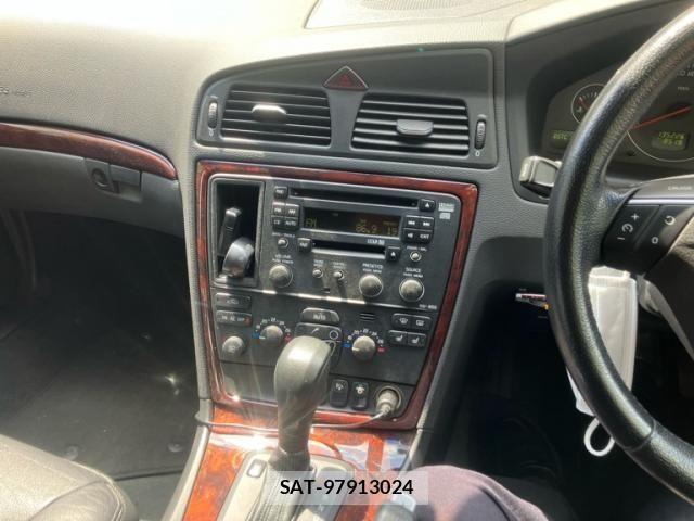 Volvo V70 2007-10 8746677-14