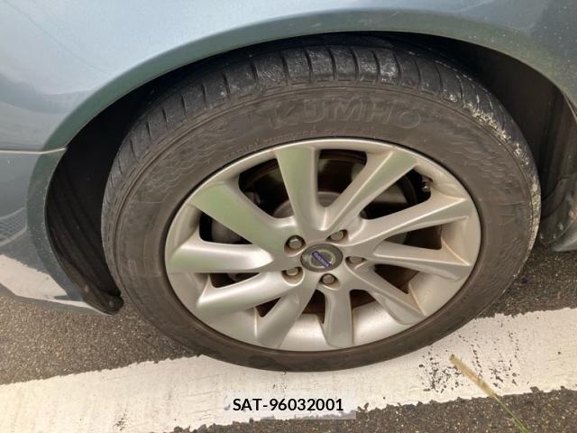 Volvo V70 2014-06 8746678-12