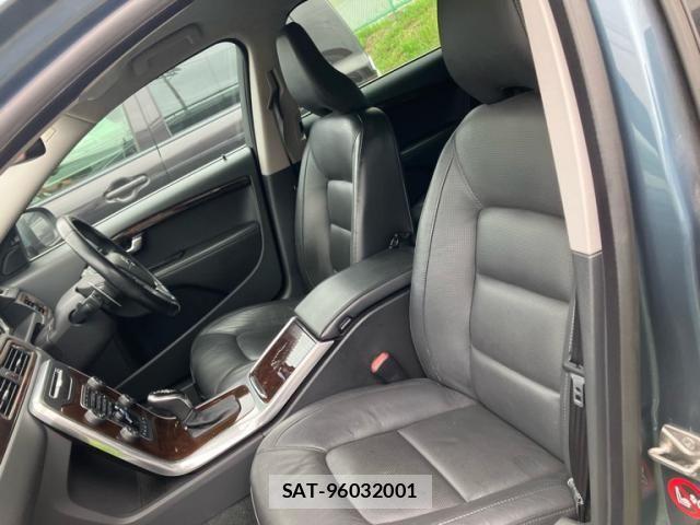 Volvo V70 2014-06 8746678-13