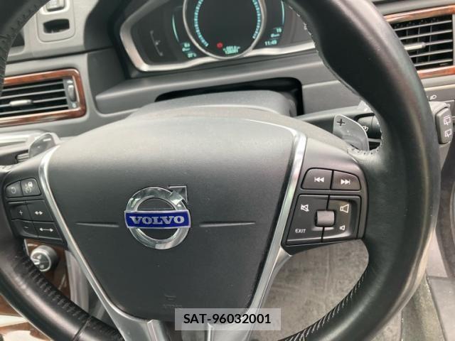 Volvo V70 2014-06 8746678-21