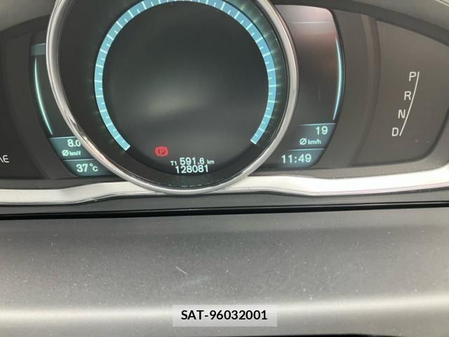 Volvo V70 2014-06 8746678-23