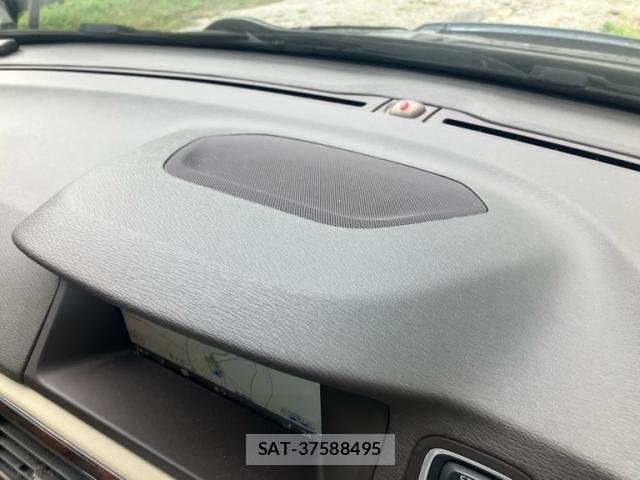 Volvo V70 2012-12 8797867-20