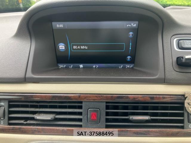 Volvo V70 2012-12 8797867-22