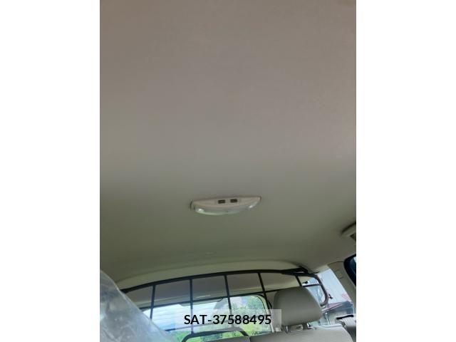 Volvo V70 2012-12 8797867-24