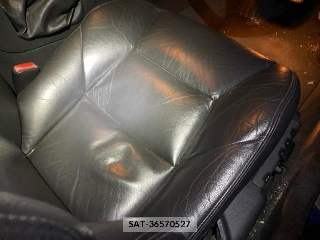 Volvo V70 2006-03 8832378-9