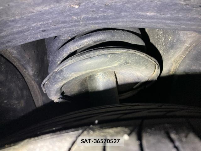 Volvo V70 2006-03 8832378-4