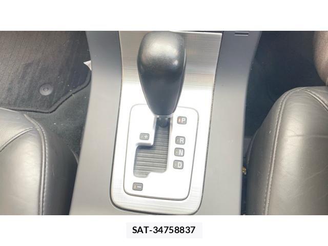 Volvo V70 2011-07 8832376-22