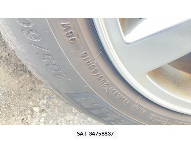 Volvo V70 2011-07 8832376-3