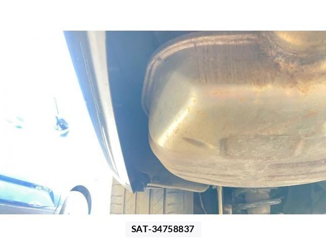 Volvo V70 2011-07 8832376-8
