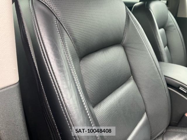 Volvo V70 2011-05 8882850-13