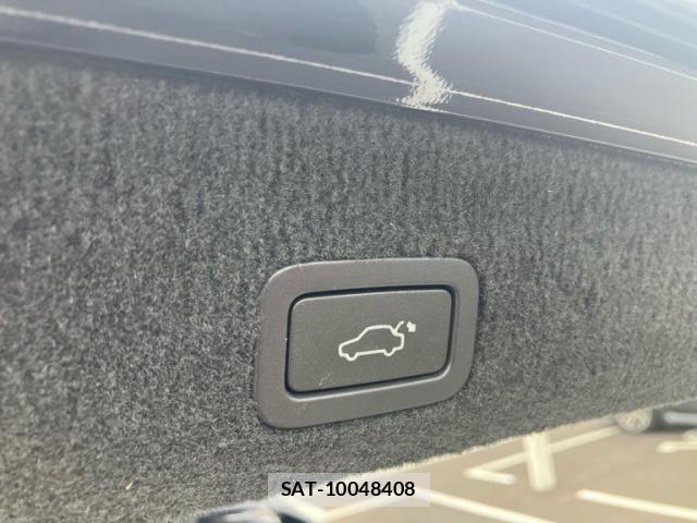 Volvo V70 2011-05 8882850-16