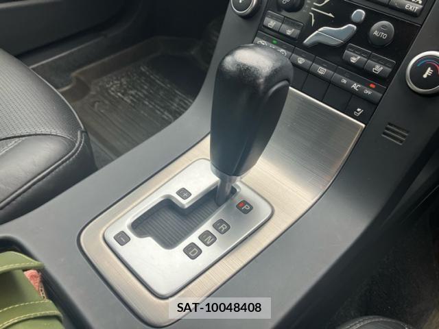 Volvo V70 2011-05 8882850-21