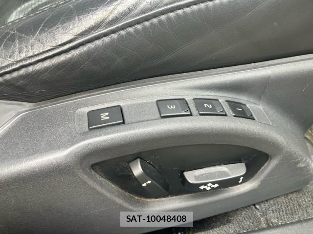 Volvo V70 2011-05 8882850-24