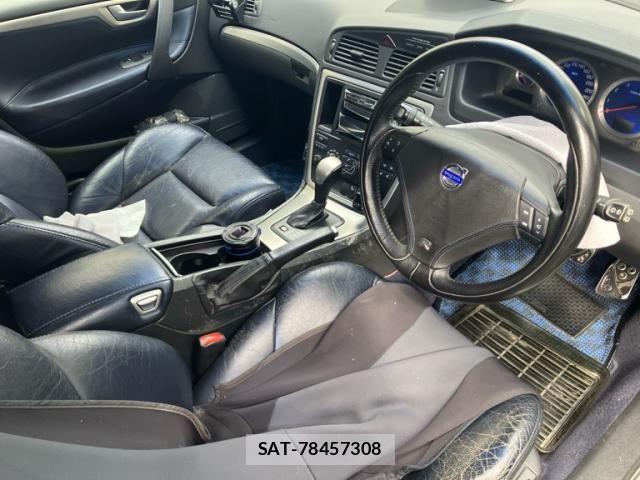 Volvo V70 2005-06 8882847-10