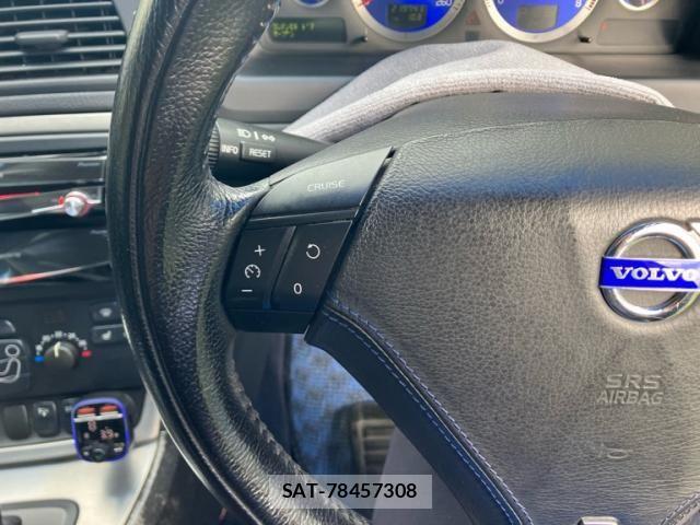 Volvo V70 2005-06 8882847-12