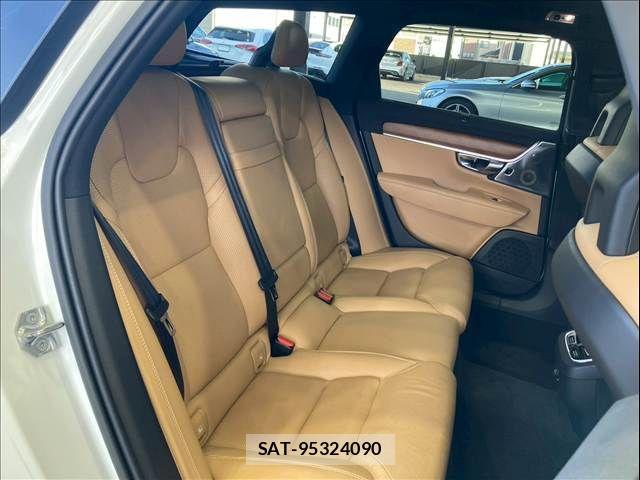 Volvo V90 2017-04 4759213-7
