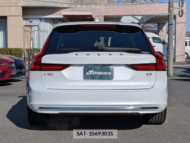 Volvo V90 2025-03 5882194-26