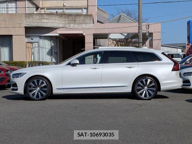 Volvo V90 2025-03 5882194-28