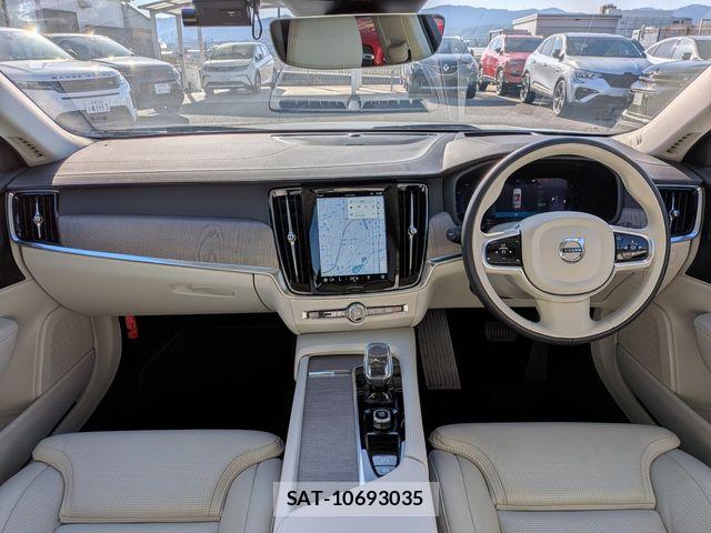 Volvo V90 2025-03 5882194-2