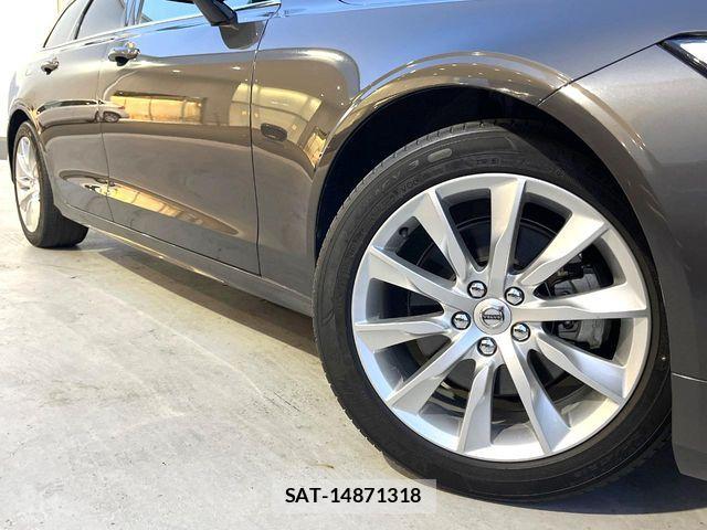 Volvo V90 2021-08 5882182-15