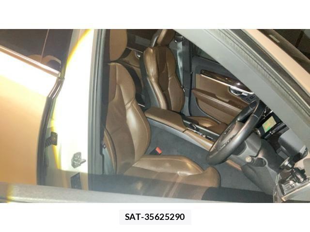 Volvo V90 2017-11 6547267-12