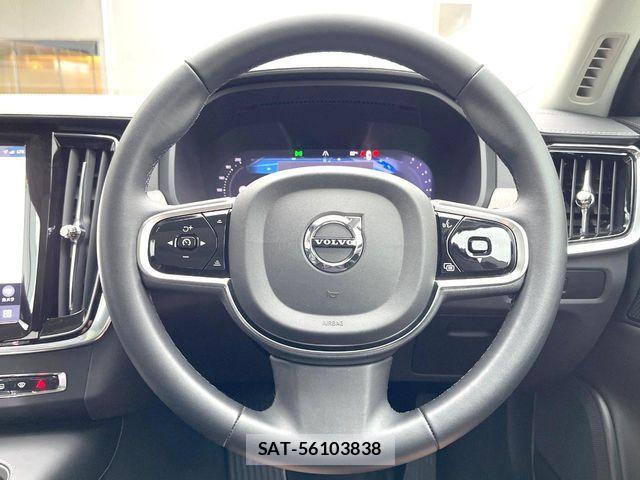 Volvo V90 2024-06 6817863-11