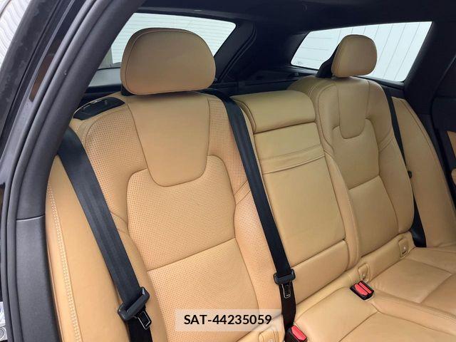 Volvo V90 2017-02 7061266-14
