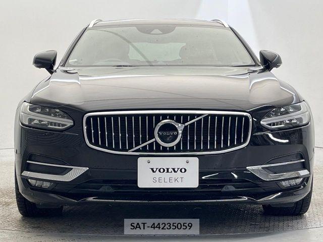 Volvo V90 2017-02 7061266-16