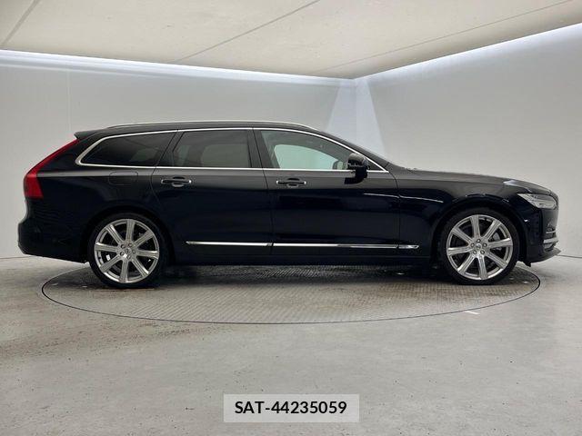 Volvo V90 2017-02 7061266-17