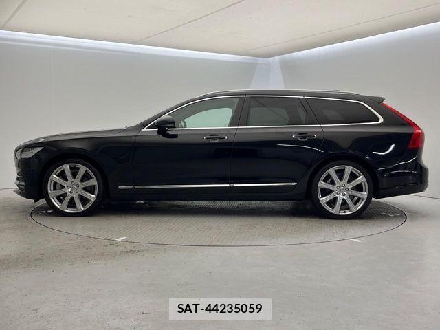 Volvo V90 2017-02 7061266-18
