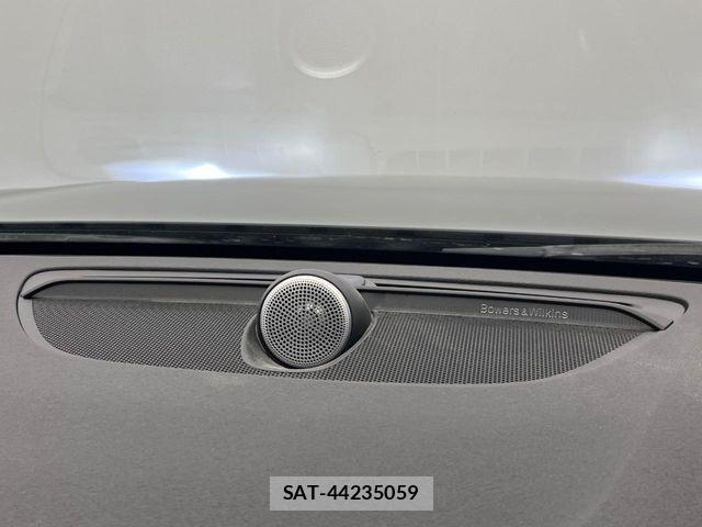Volvo V90 2017-02 7061266-5