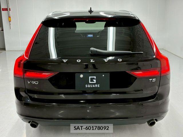 Volvo V90 2018-03 7226794-11