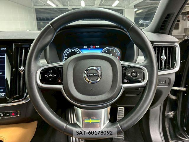 Volvo V90 2018-03 7226794-24