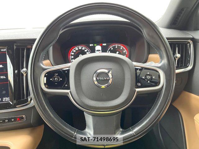 Volvo V90 2018-10 7226787-8