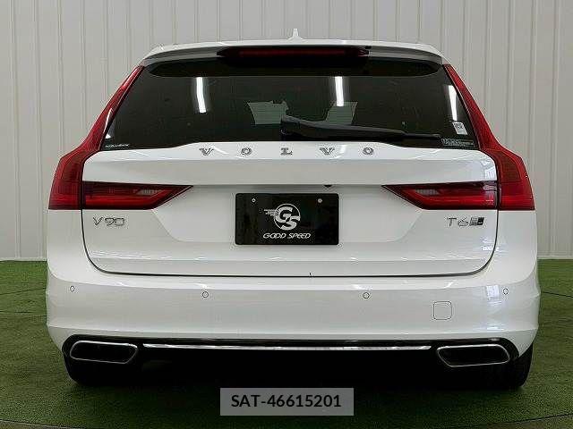 Volvo V90 2017-11 7226784-12