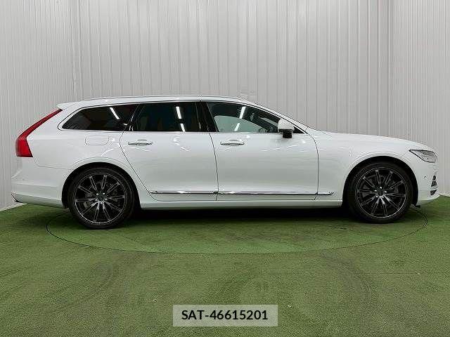 Volvo V90 2017-11 7226784-14