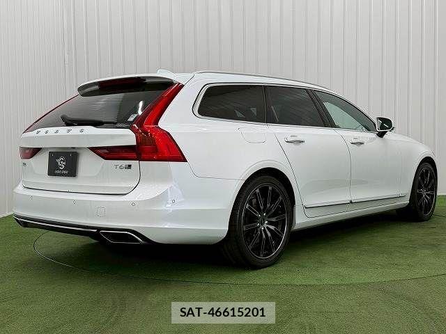 Volvo V90 2017-11 7226784-15