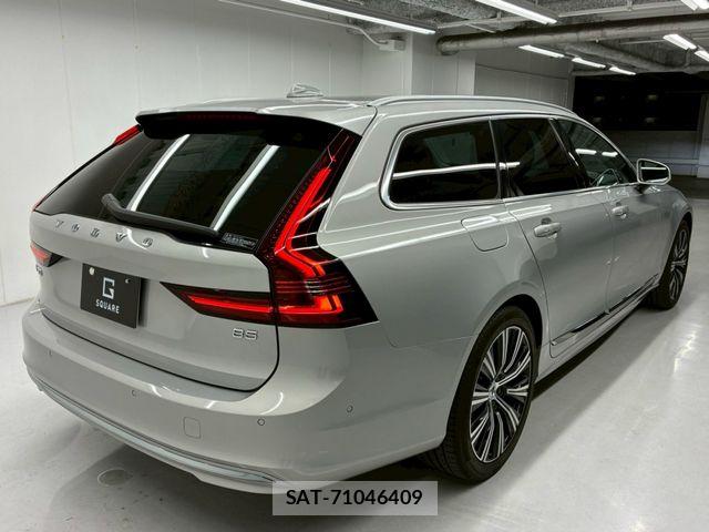 Volvo V90 2023-01 7226796-12