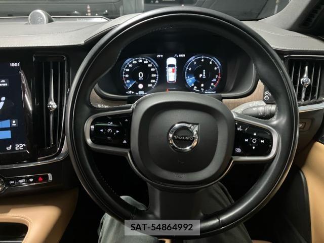 Volvo V90 2021-09 7252756-24