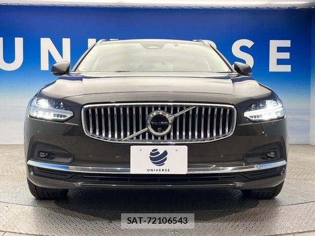Volvo V90 2021-09 7330992-13