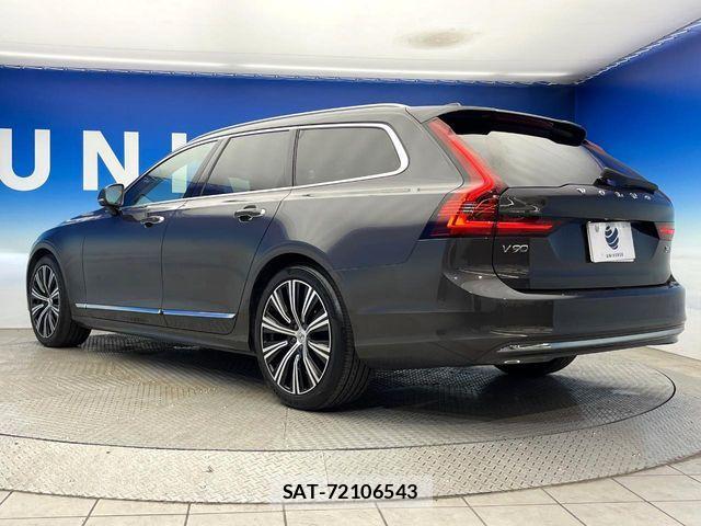 Volvo V90 2021-09 7330992-16