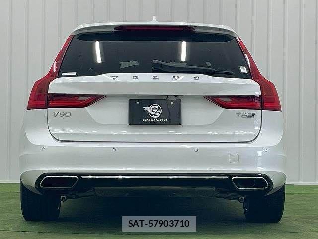 Volvo V90 2018-02 7360362-12
