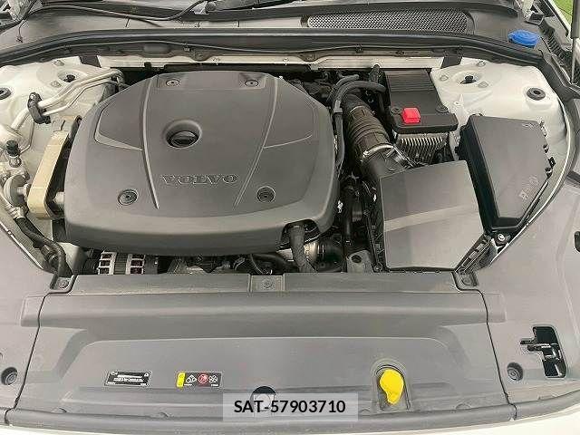 Volvo V90 2018-02 7360362-19