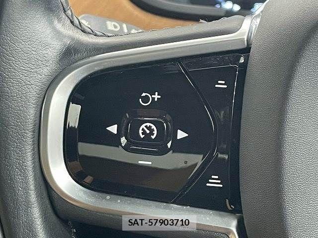 Volvo V90 2018-02 7360362-5