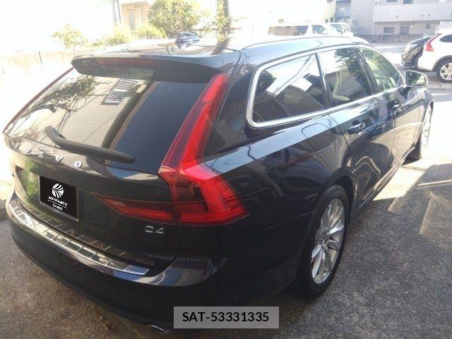 Volvo V90 2019-07 7360361-2