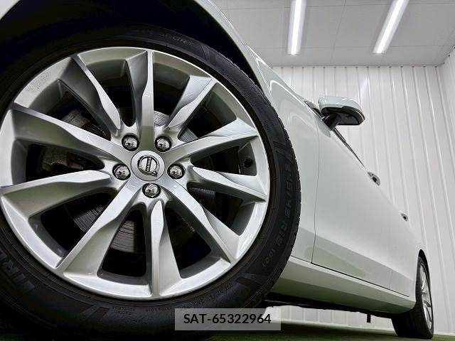 Volvo V90 2019-06 7503552-18