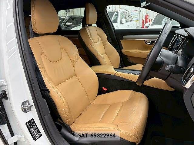 Volvo V90 2019-06 7503552-8