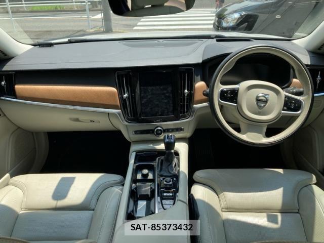 Volvo V90 2019-07 7503553-13