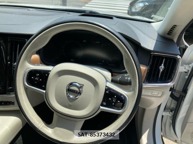 Volvo V90 2019-07 7503553-18