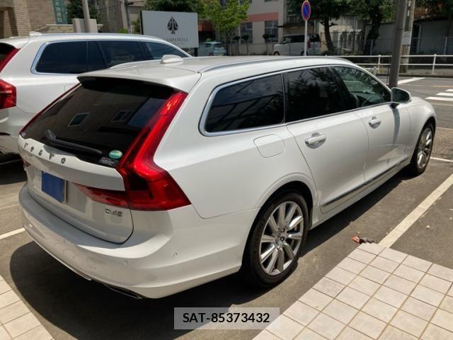Volvo V90 2019-07 7503553-3